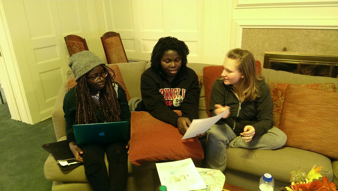 Judges Deborah Ahenkorah, Golden Baobab staff member, Eunice Ahenkorah and Maria Vertkin, the second Grinnell Prize winner, also lent her support